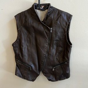 Free people size small brown sleeveless jacket
